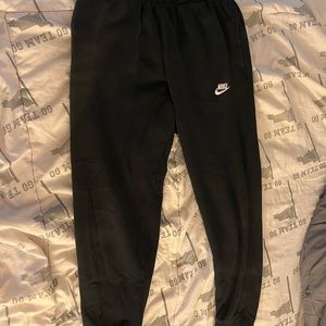 Nike Medium Black Pants